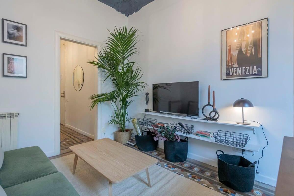 Elegant 4 Bedrooms 3 Bathrooms Catalan Appartement *
