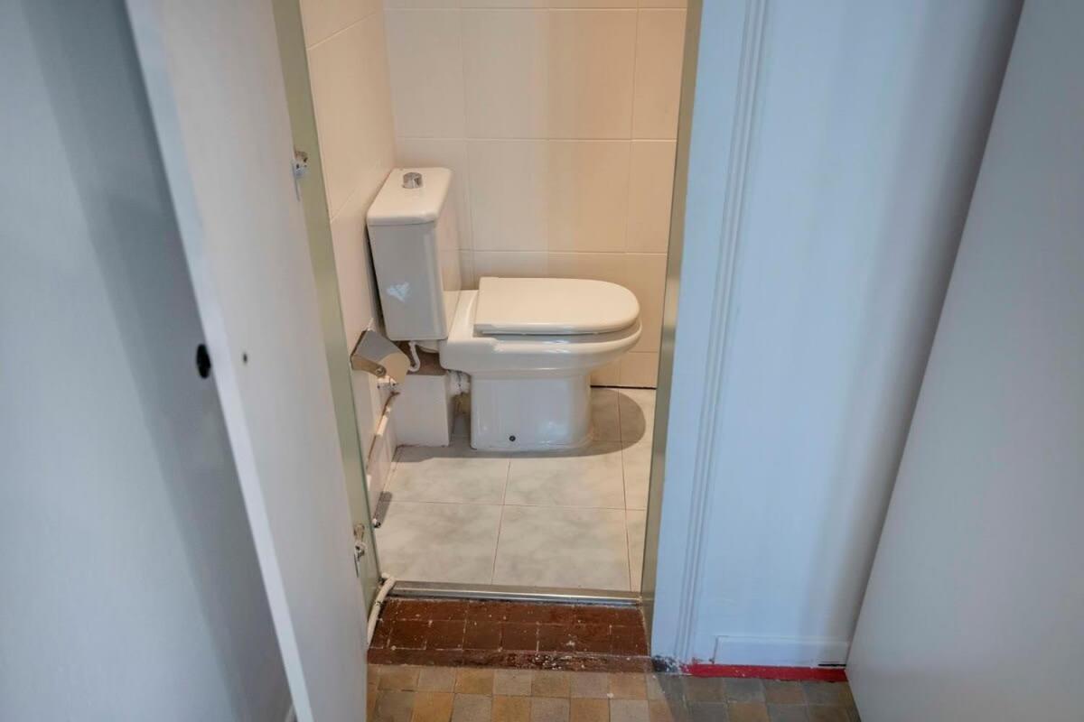 Elegant 4 Bedrooms 3 Bathrooms Catalan Appartement