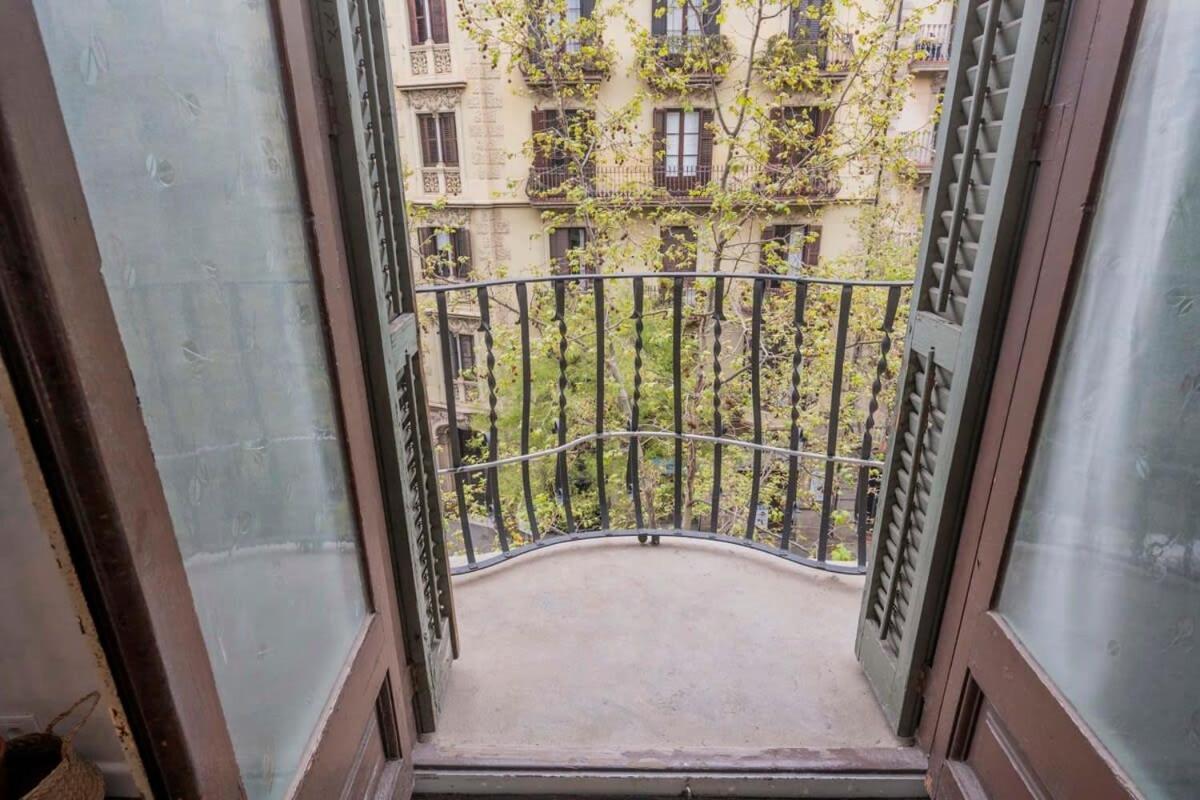 Elegant 4 Bedrooms 3 Bathrooms Catalan Appartement